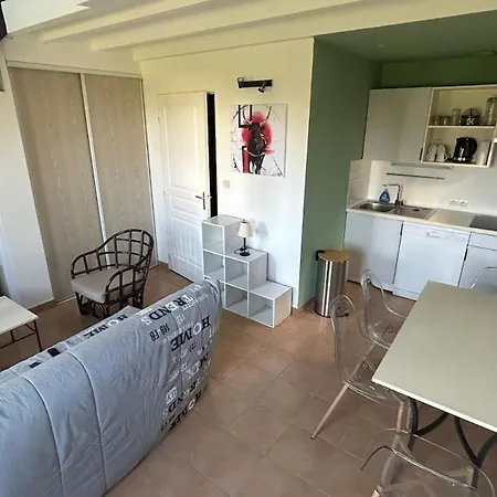 Maisonnette De 35 M2 Au Calme *