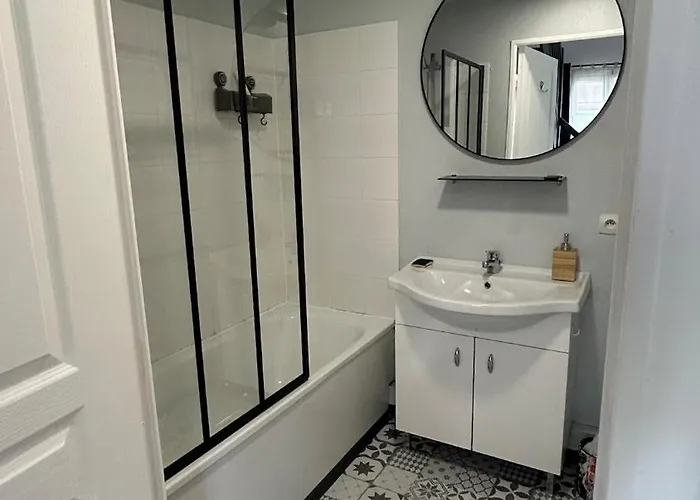 Maisonnette De 35 M2 Au Calme Holiday home *